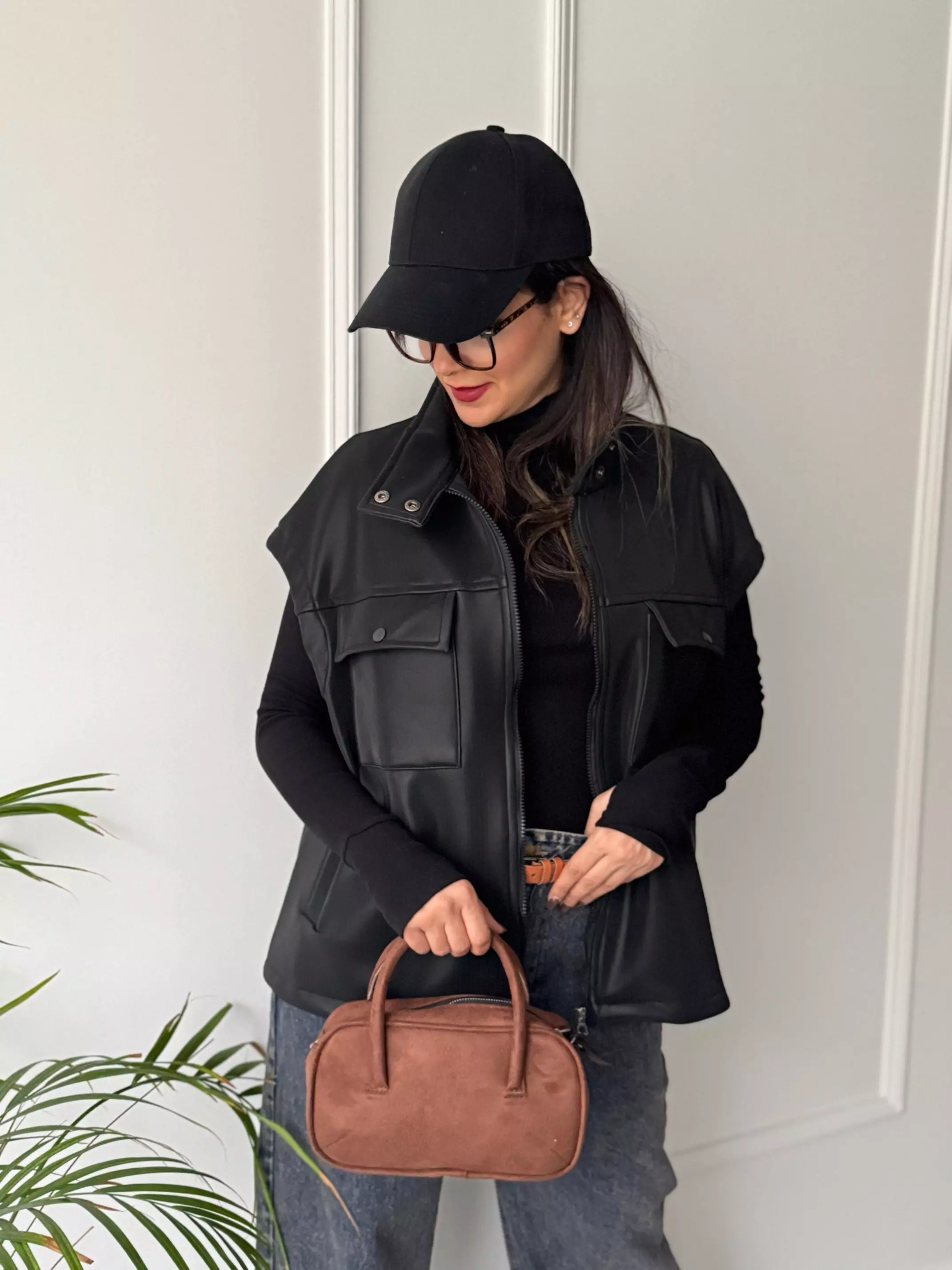 وست چرم اسپرت